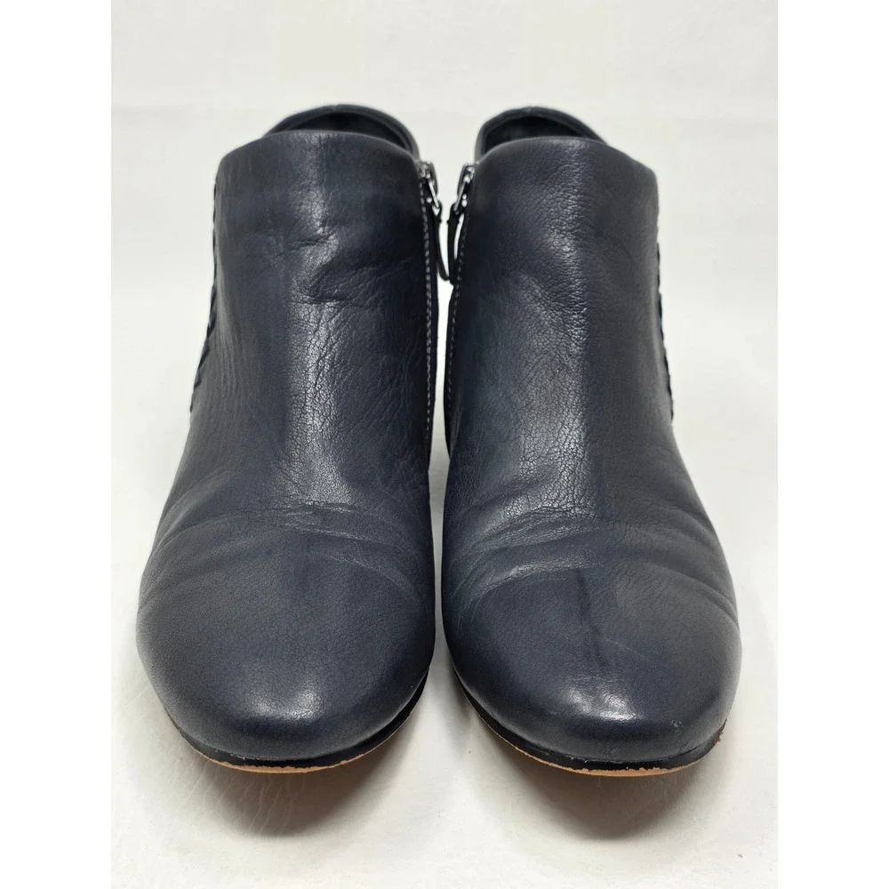 Naked Feet Peony Womens Navy Blue Leather Woven Ankle Boots Booties Size 8M